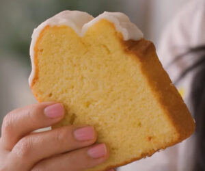 lemon cake frosting image